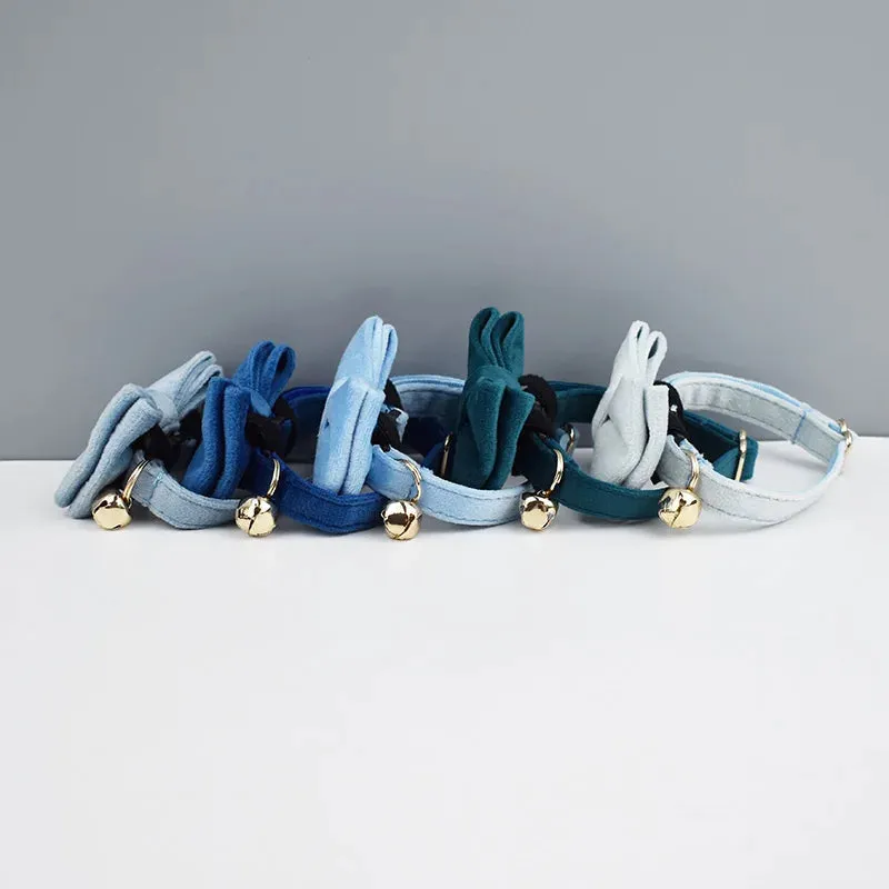 AnyWags Cat Collar Ice Blue Large with Safety Buckle, Bell, and Durable Strap Stylish and Comfortable Pet Accessory