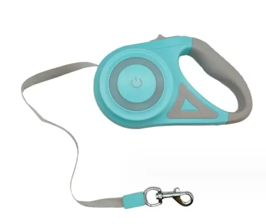 Luminous Lead: Retractable Dog Leash with LED Flashlight