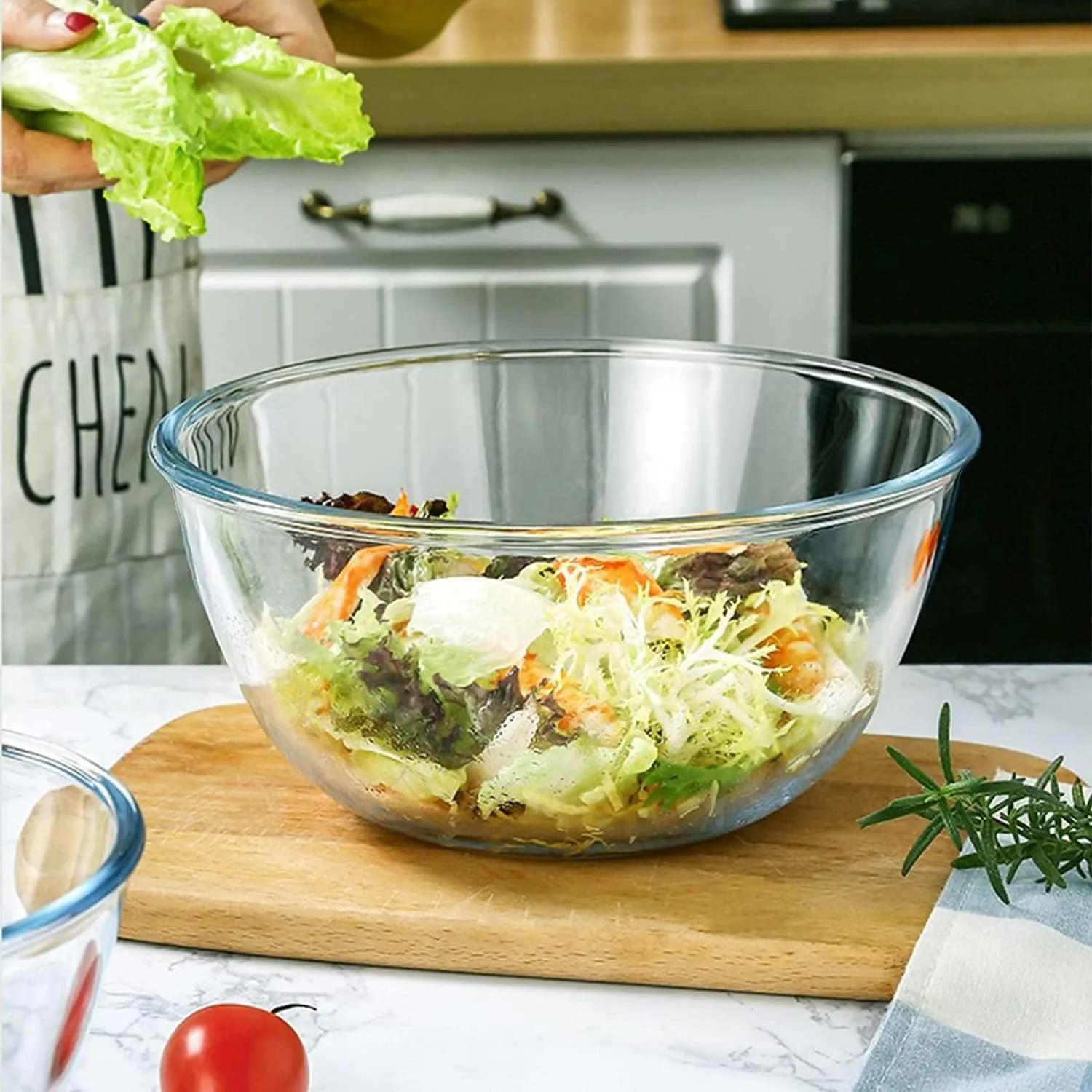 Luvan Borosilicate Clear Glass Mixing Bowls with Lids Set of 4 (0.53qt, 1.1qt, 2.1qt, 3.7qt), Space Saving Nesting Bowls Large Kitchen Salad Bowls for Meal Preping,Baking,Mixing,Dishwasher Safe